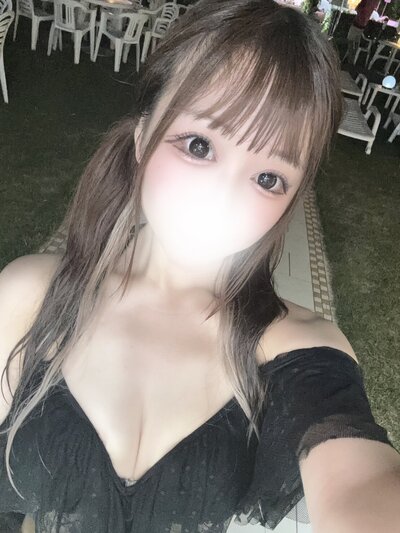 白咲りなさんの写真